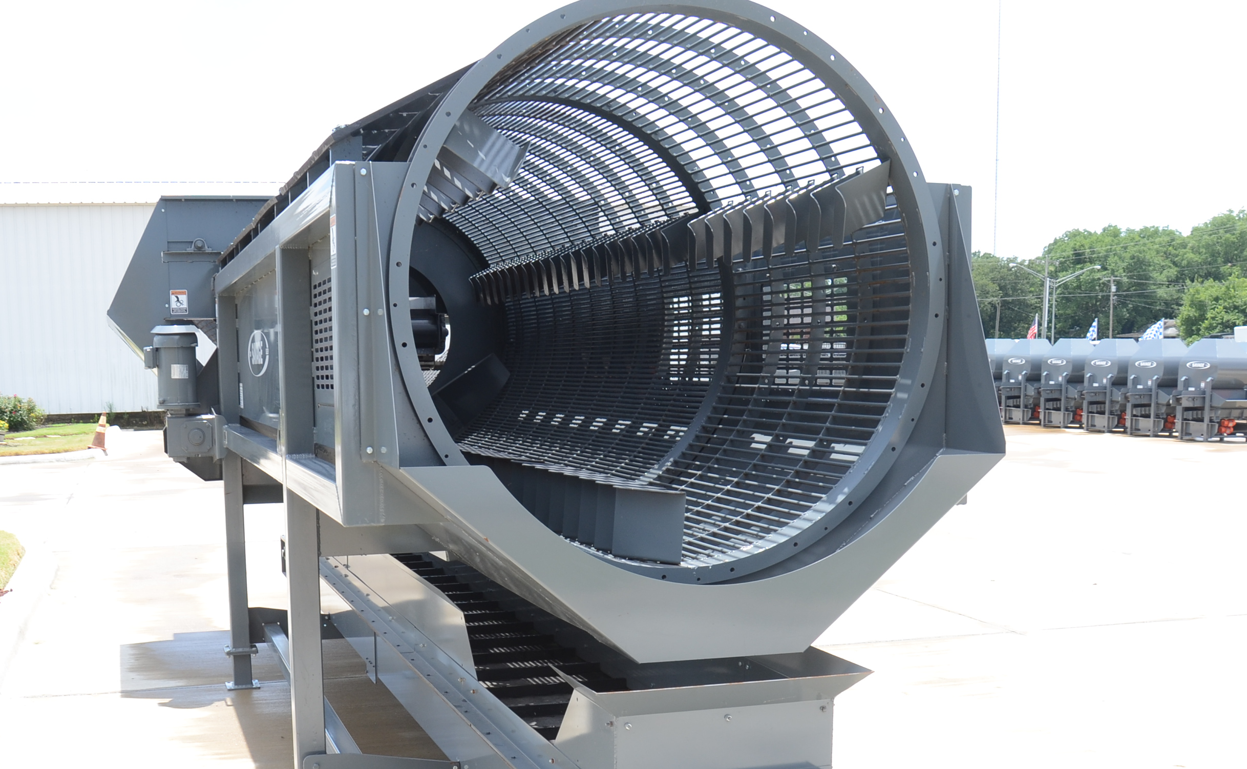 inside view of sorter showing nuts falling